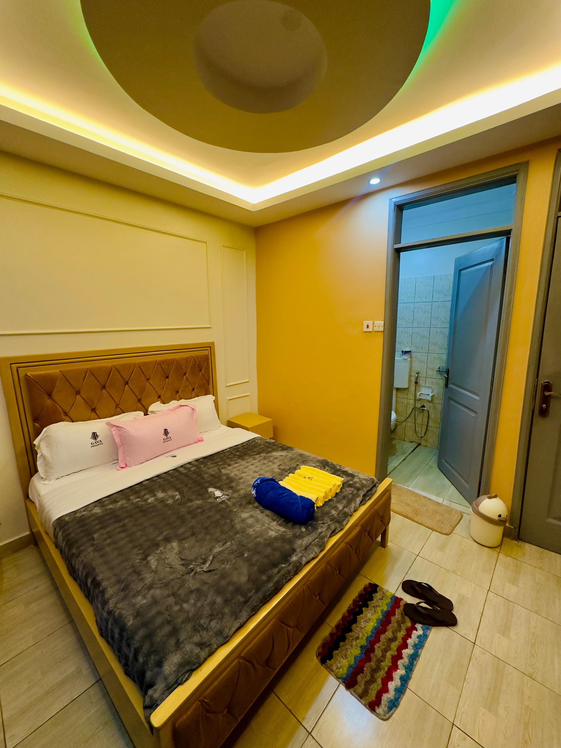 Gava Heights room
