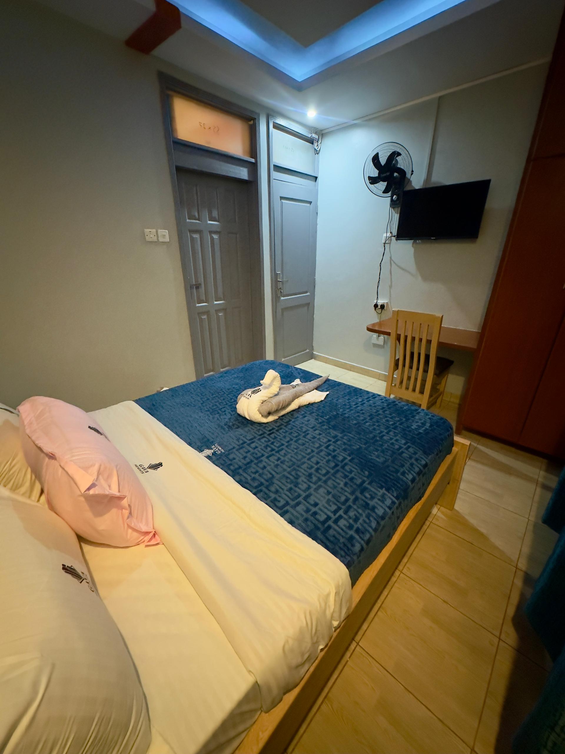 Deluxe Room Gava Heights 100k
