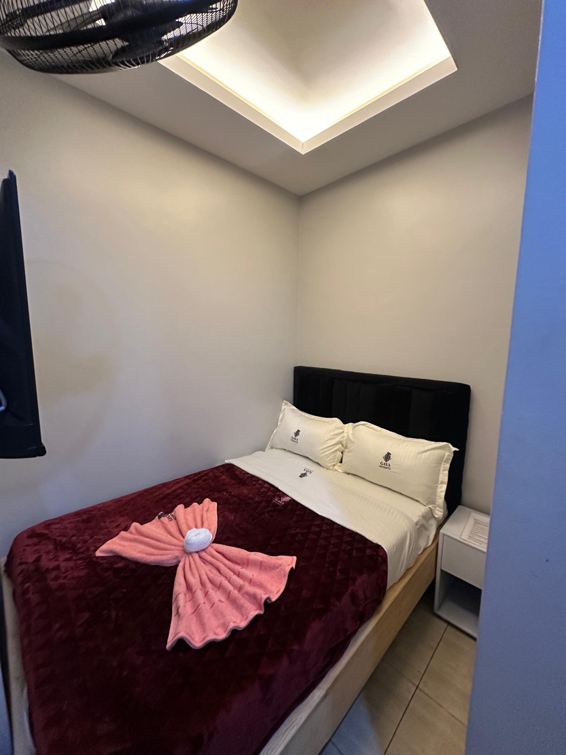 Gava Heights room